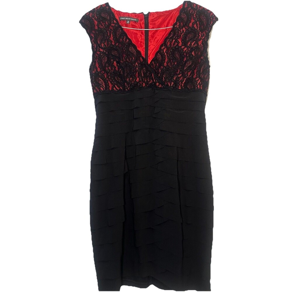 Jones Wear Dress Black Red Lace V-Neck Cocktail Dress Women’s 12